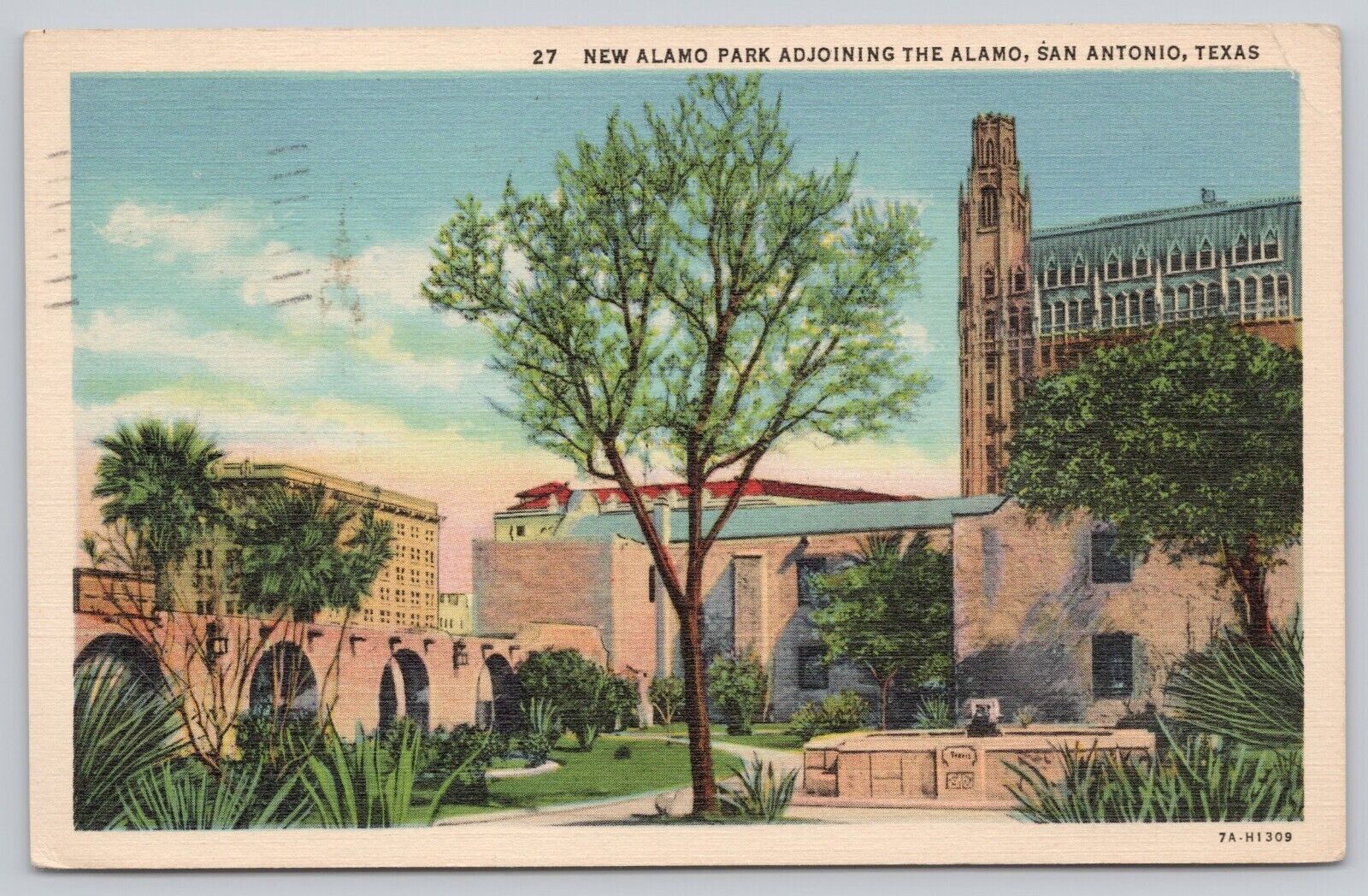 New Alamo Park Adjoining The Alamo San Antonio Texas TX Vintage Linen Postcard