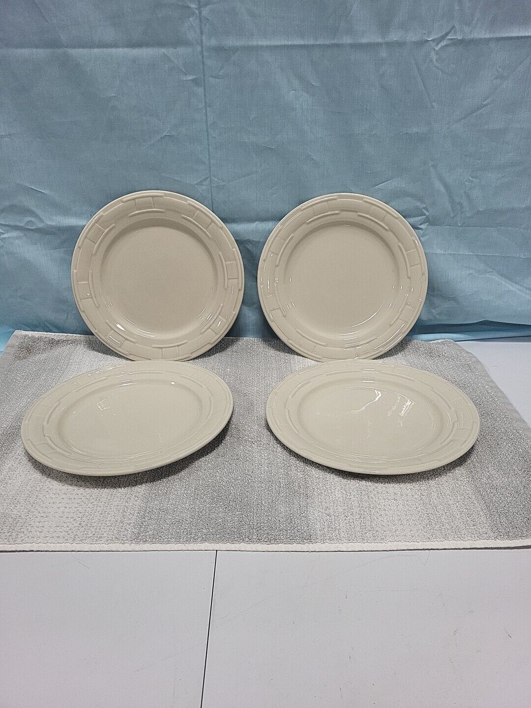 Longaberger Ivory Woven Traditions Luncheon Lunch Plates set of Four 4