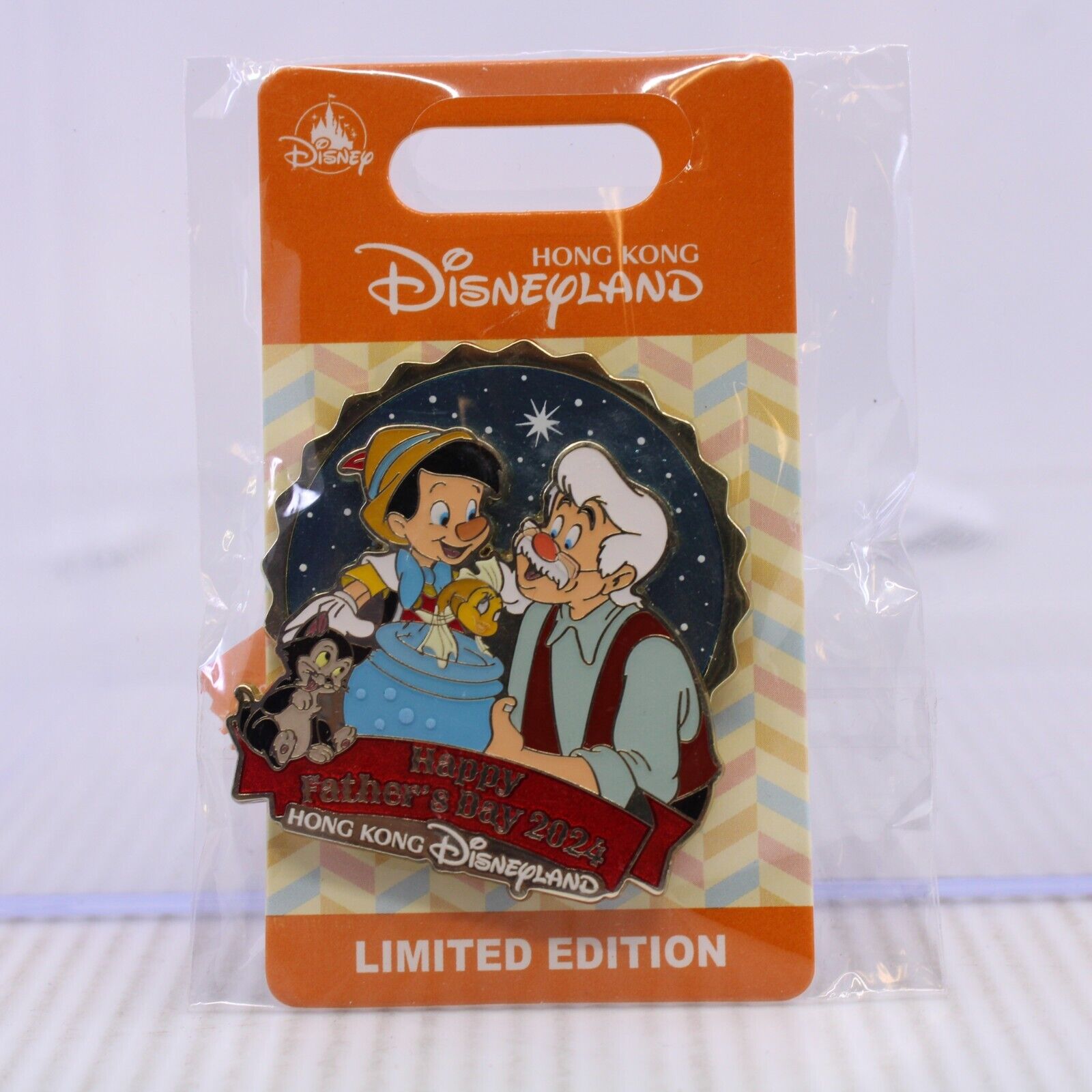B4 Disney HKDL Hong Kong LE Pin Pinocchio Geppetto Fathers Day 2024 Figaro