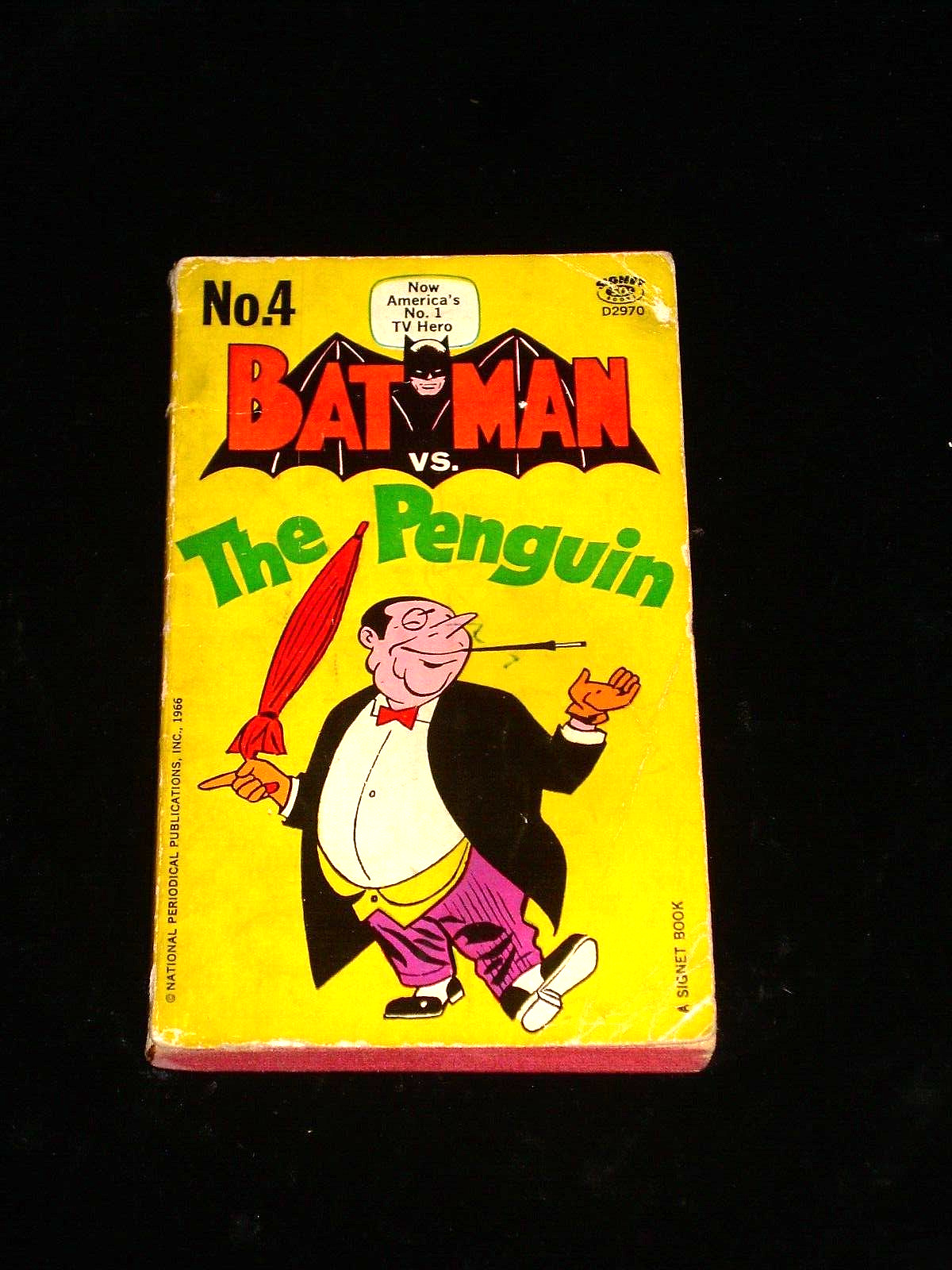 BATMAN vs THE PENGUIN #4 VINTAGE 1966 SIGNET PAPERBACK BOOK 1st PRINT