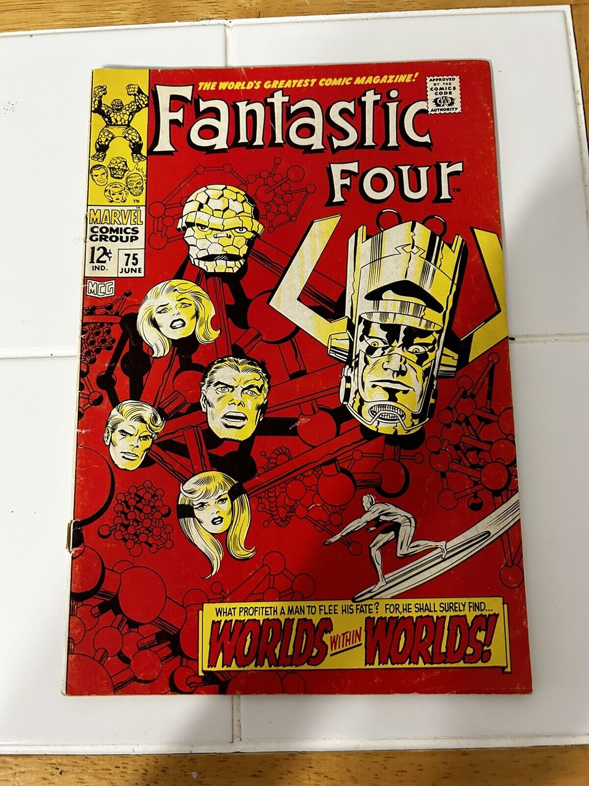FANTASTIC FOUR #75  WORLDS WITHIN WORLDS GALACTUS SILVER SURFER THING GOOD SHAPE