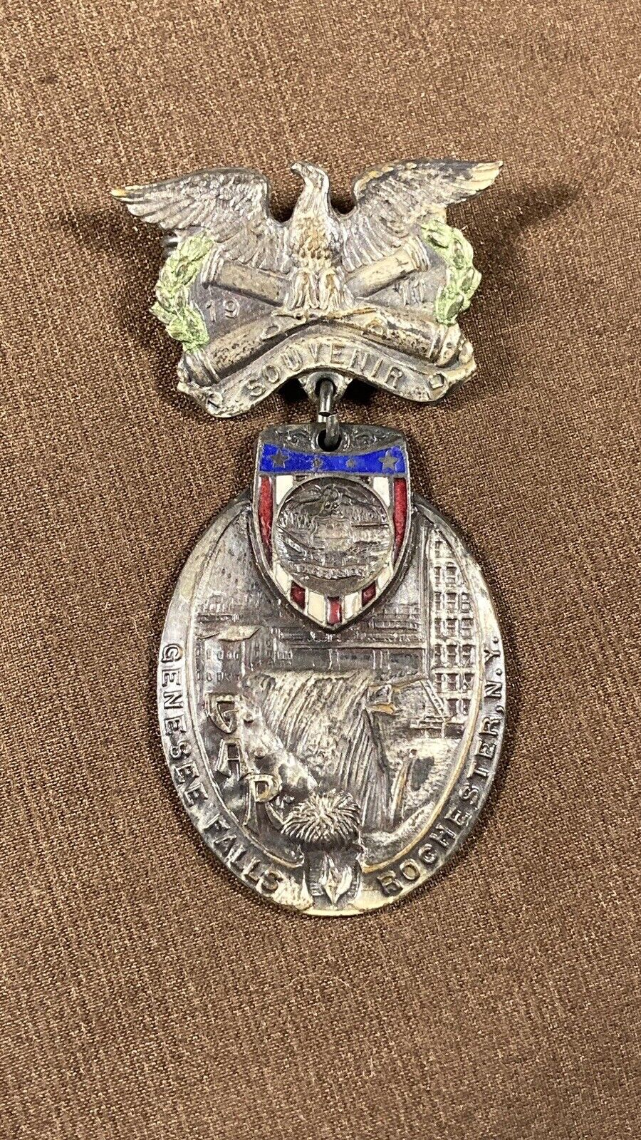 Antique GAR Rochester, NY 1911 Encampment Genesee Falls Enamel Pin Back Medal