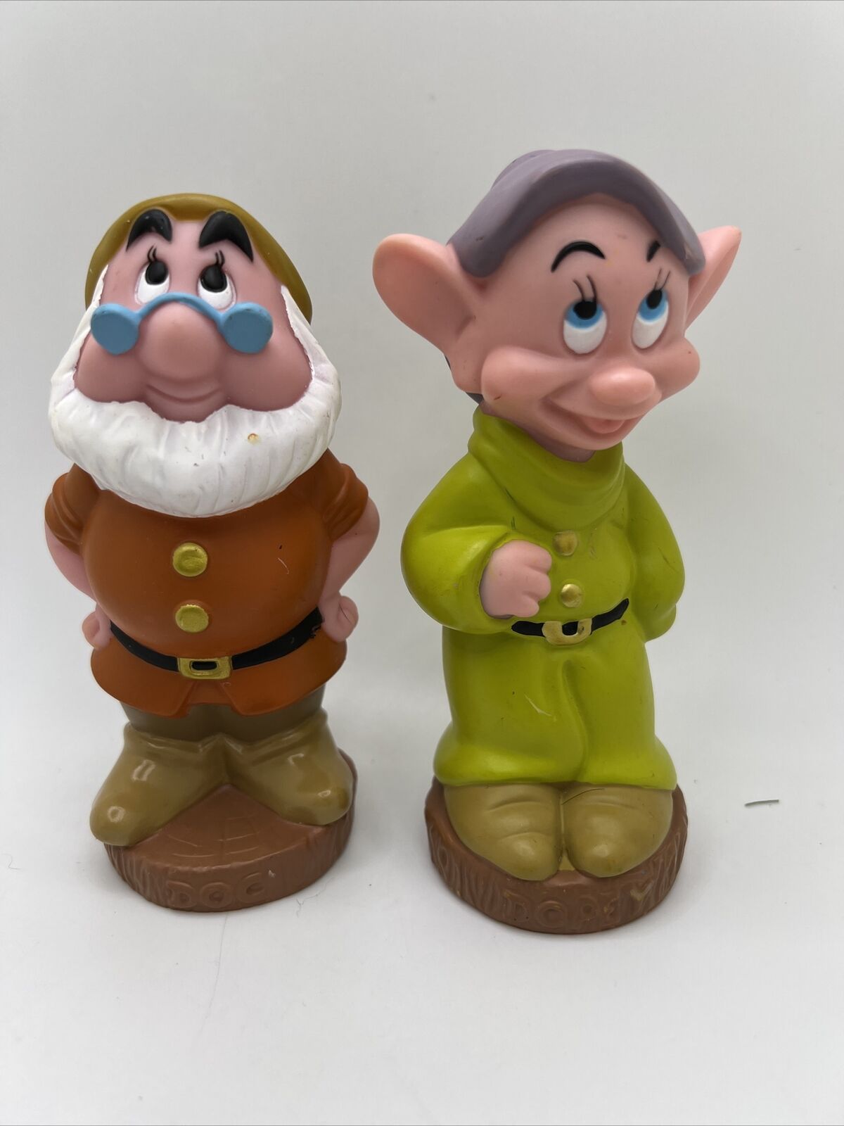 Set of 2 Vtg DISNEY Snow White 7  Dwarf DOPEY Doc Rubber Bath Toys Figurine 