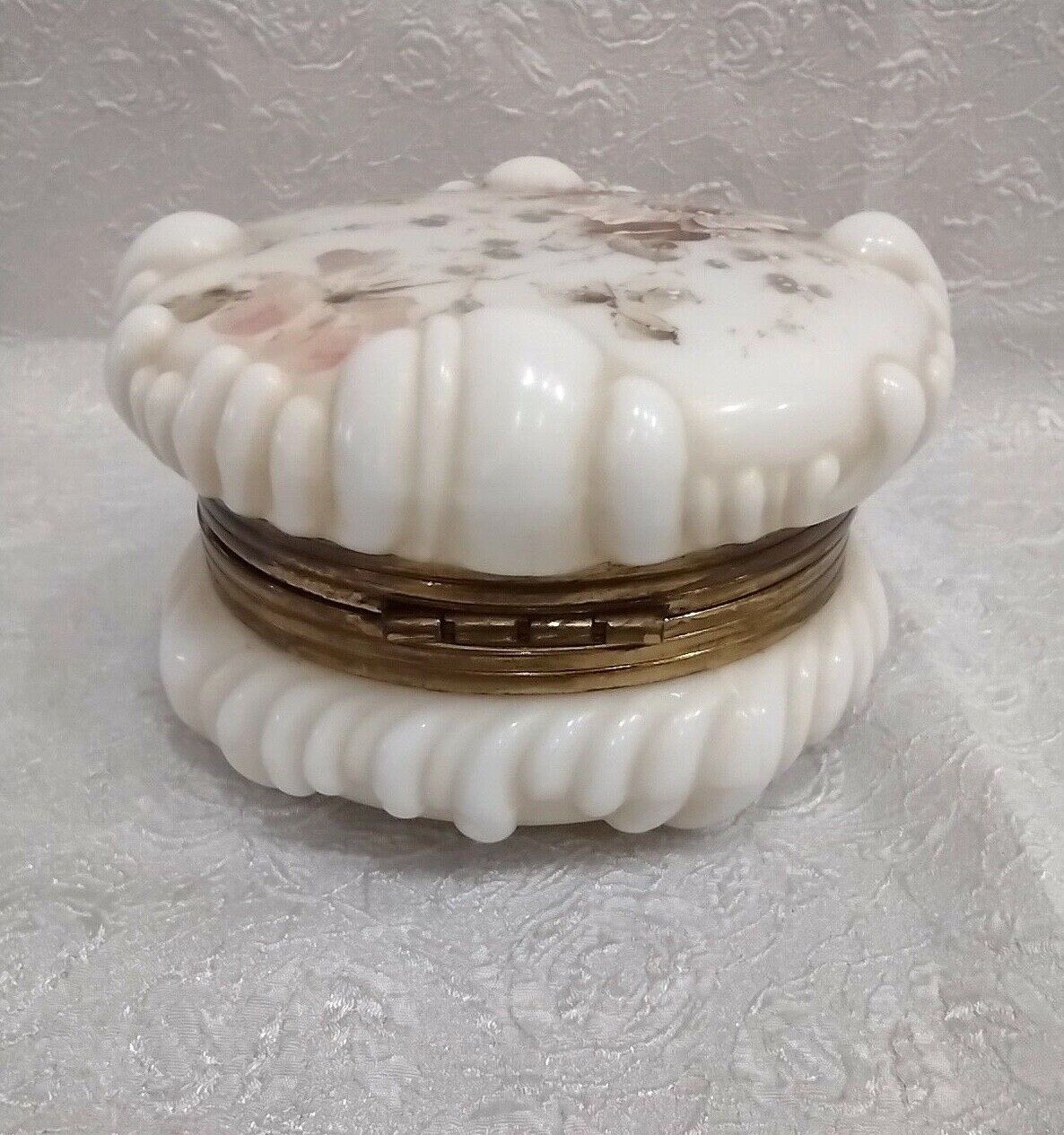 Antique C.F. Monroe Wavecrest Baroque Shell 5 1/2\