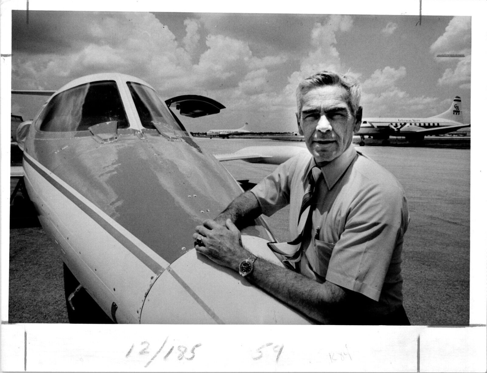 1971 Chief Pilot Bill Noel and corporate jet airplane 7x9 press photo