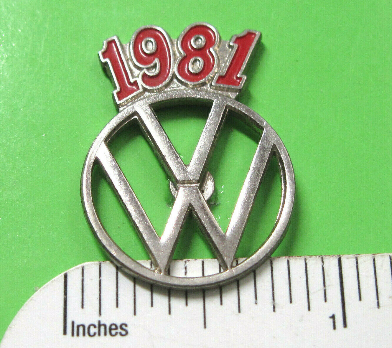 \'81 1981 VOLKSWAGEN logo  - hat pin, tie tac , lapel pin