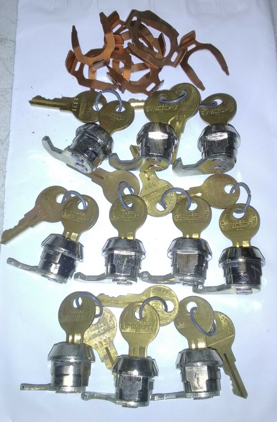 Lot of 10 Cabinet Cam Locks w/ 2 Keys Each Chicago 