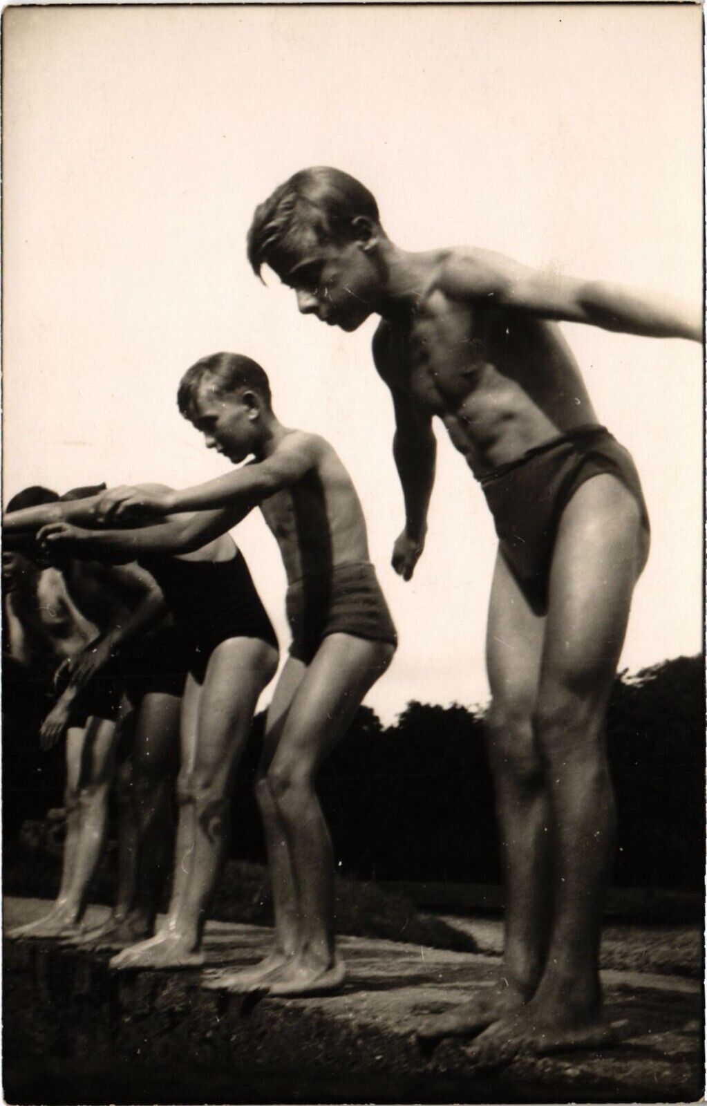 PC SCOUTING BOY SCOUTS SWIMMING FRANCE FINISTERE Vintage Photo Postcard (b52433)