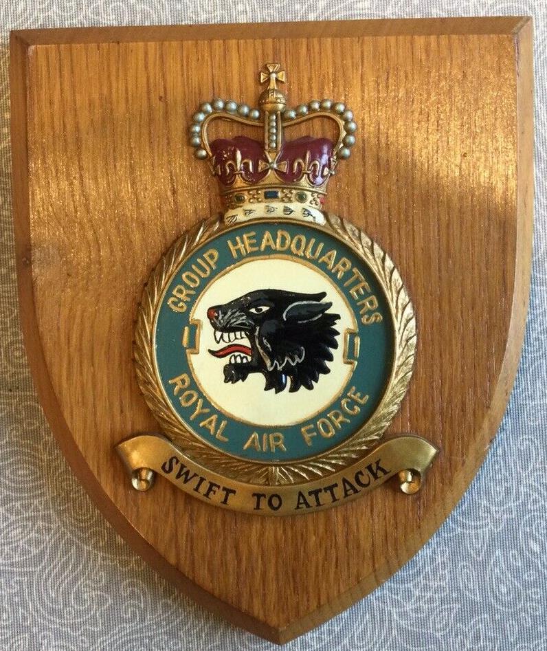Old  RAF Royal Air Force Group HQ 1 Squadron Station Crest Shield Plaque zxc