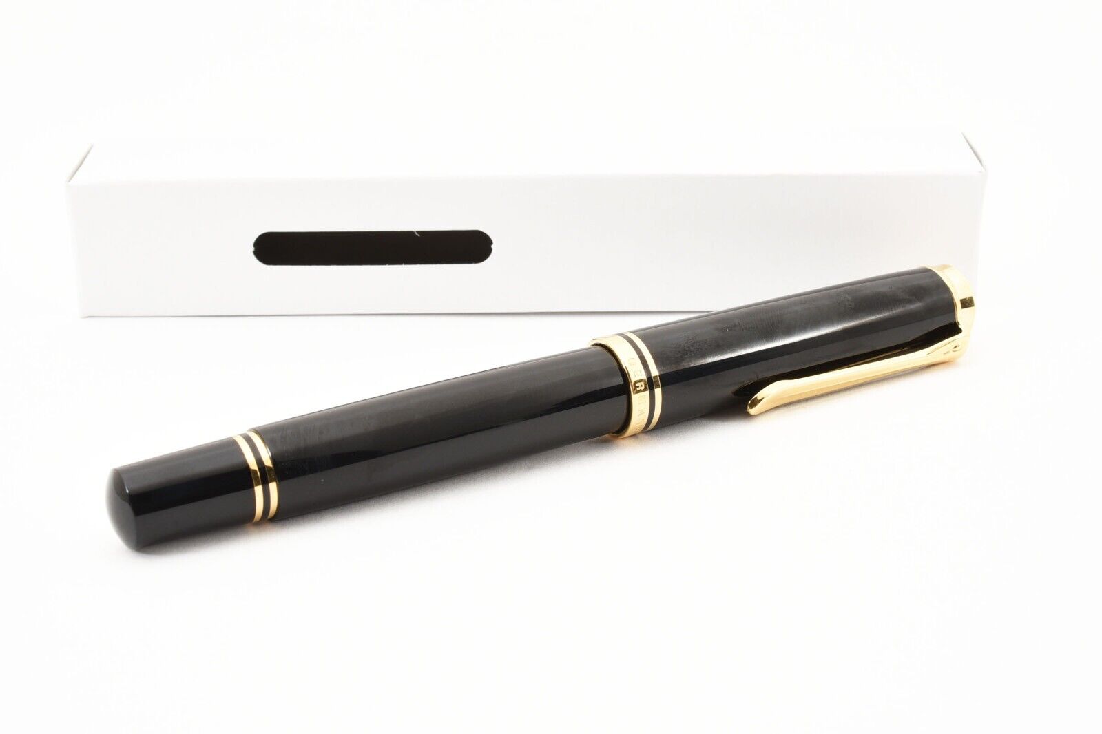 Pelikan Souveran M800 Special Edition Black (B) Broad Nib 18C-750 USED A2153267