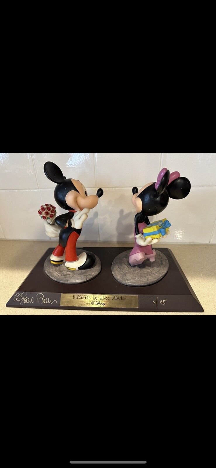 Limited Edition 40 th Anniversary Mickey & Minnie