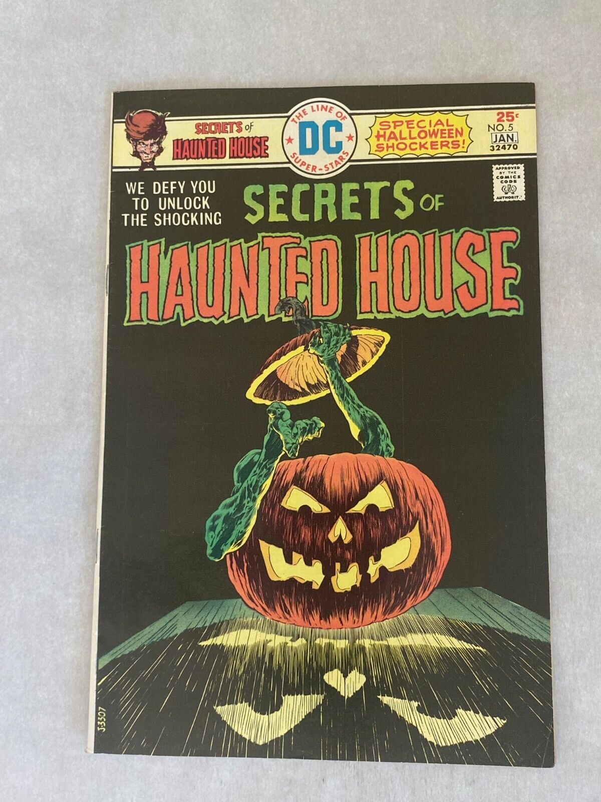 Secrets of Haunted House #5-1975-DC-Berni Wrightson-Halloween NICE COPY