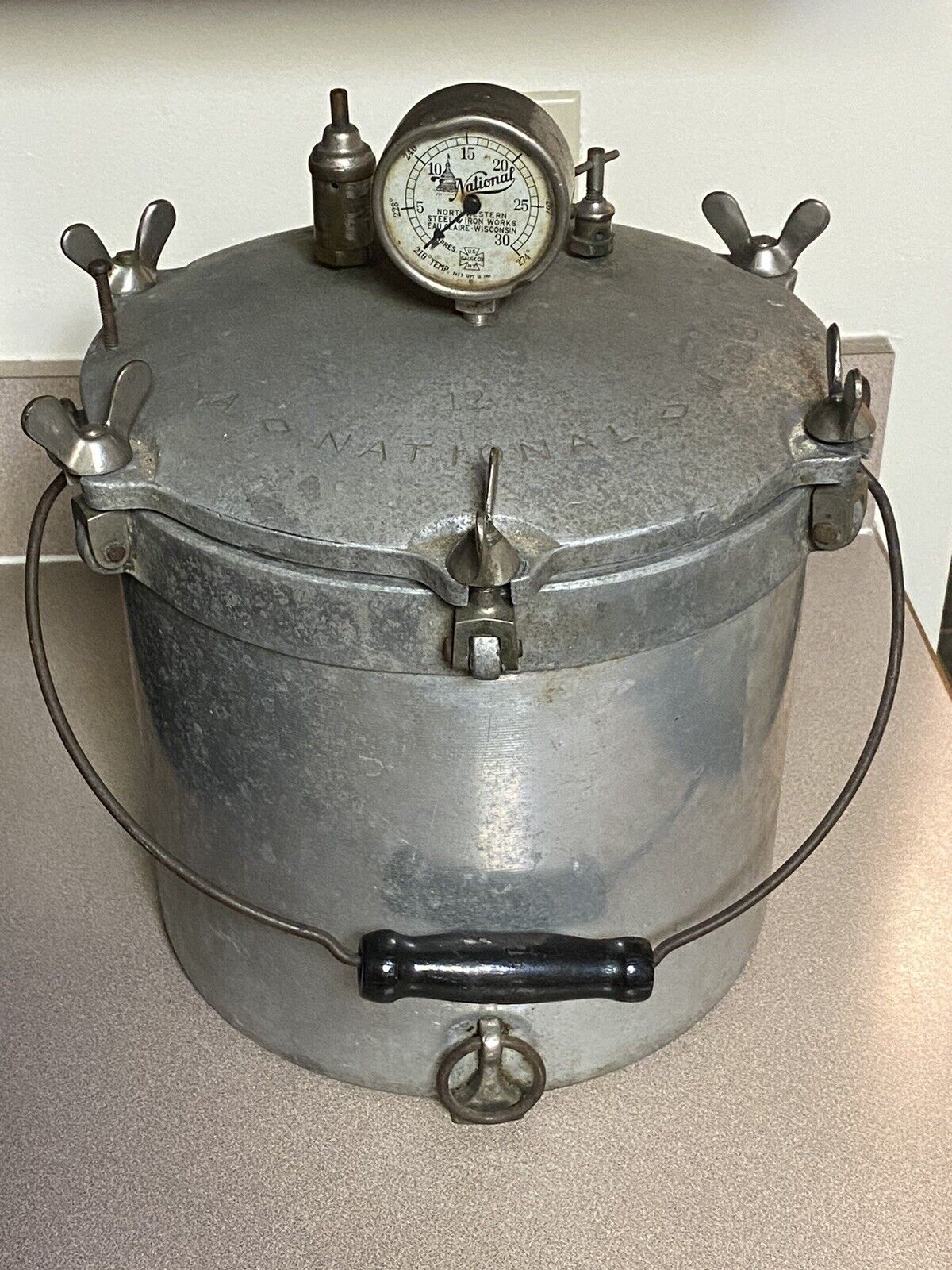 Antique National Eau Claire Wis Northwestern Steel & Iron Works Pressure Cooker