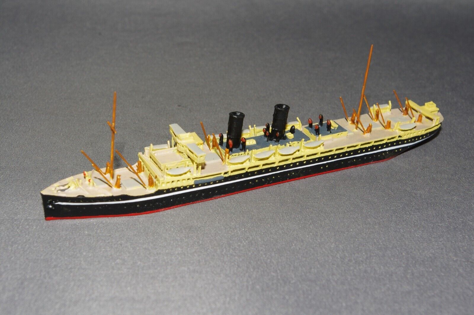 ALBATROS GB PASSENGER SHIP \'SS RAZMAK\' 1/1250 MODEL SHIP