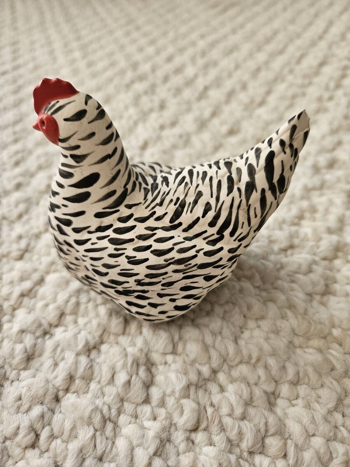 Vintage Scottish Highbank Porcelain - Lochgilphead Chicken  Hen Bird Figure.
