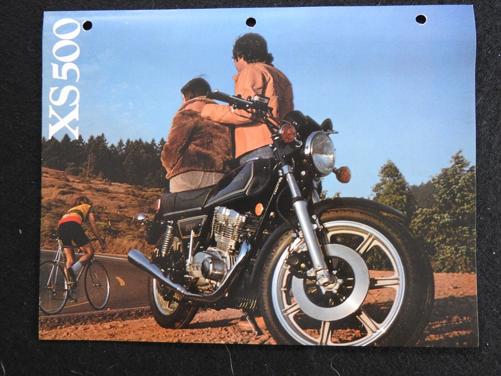 1977 ORIGINAL YAMAHA XS500 500 MOTORCYCLE SALES BROCHURE NICE SHAPE