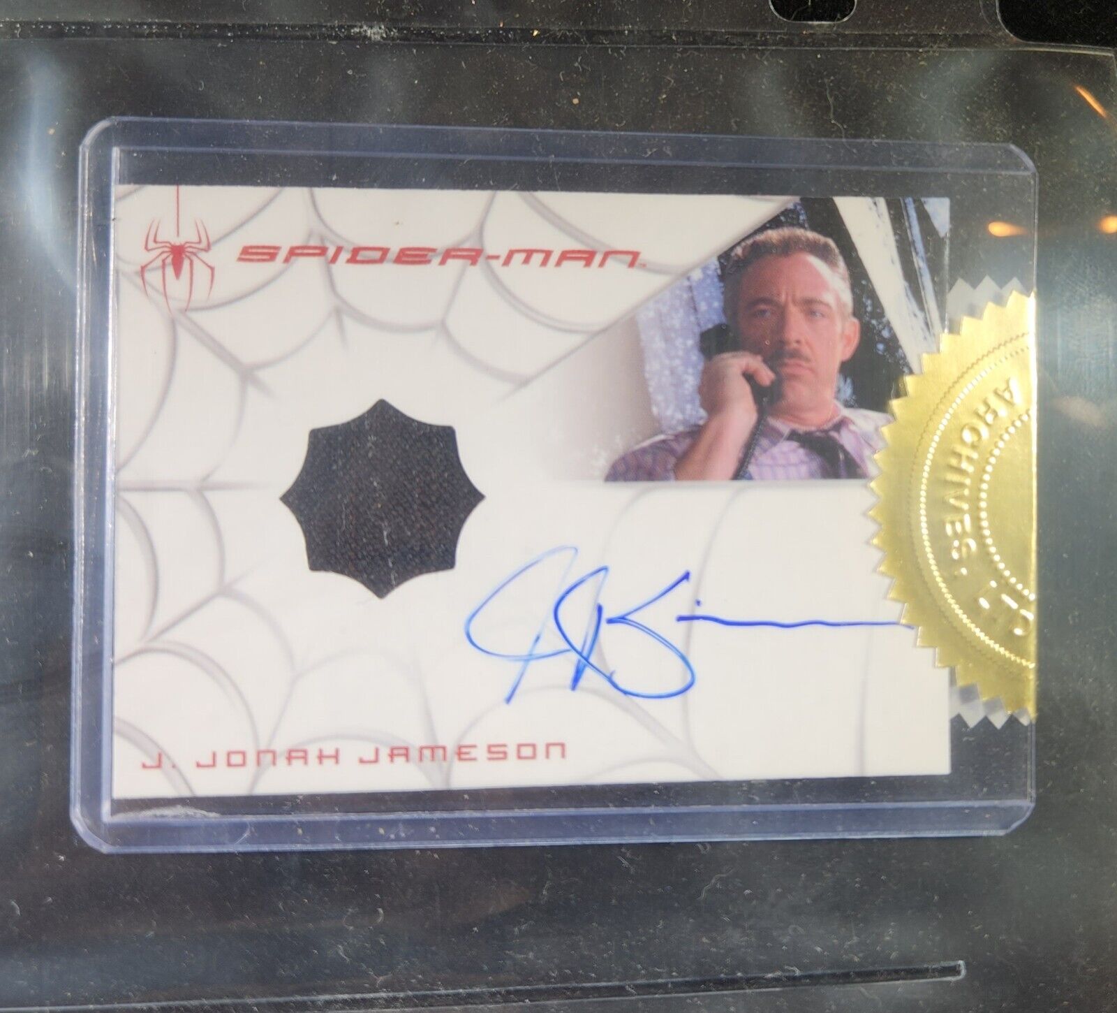 J.K. Simmons Autographed Case Incentive Costume Card - Spider-Man Trading Cards