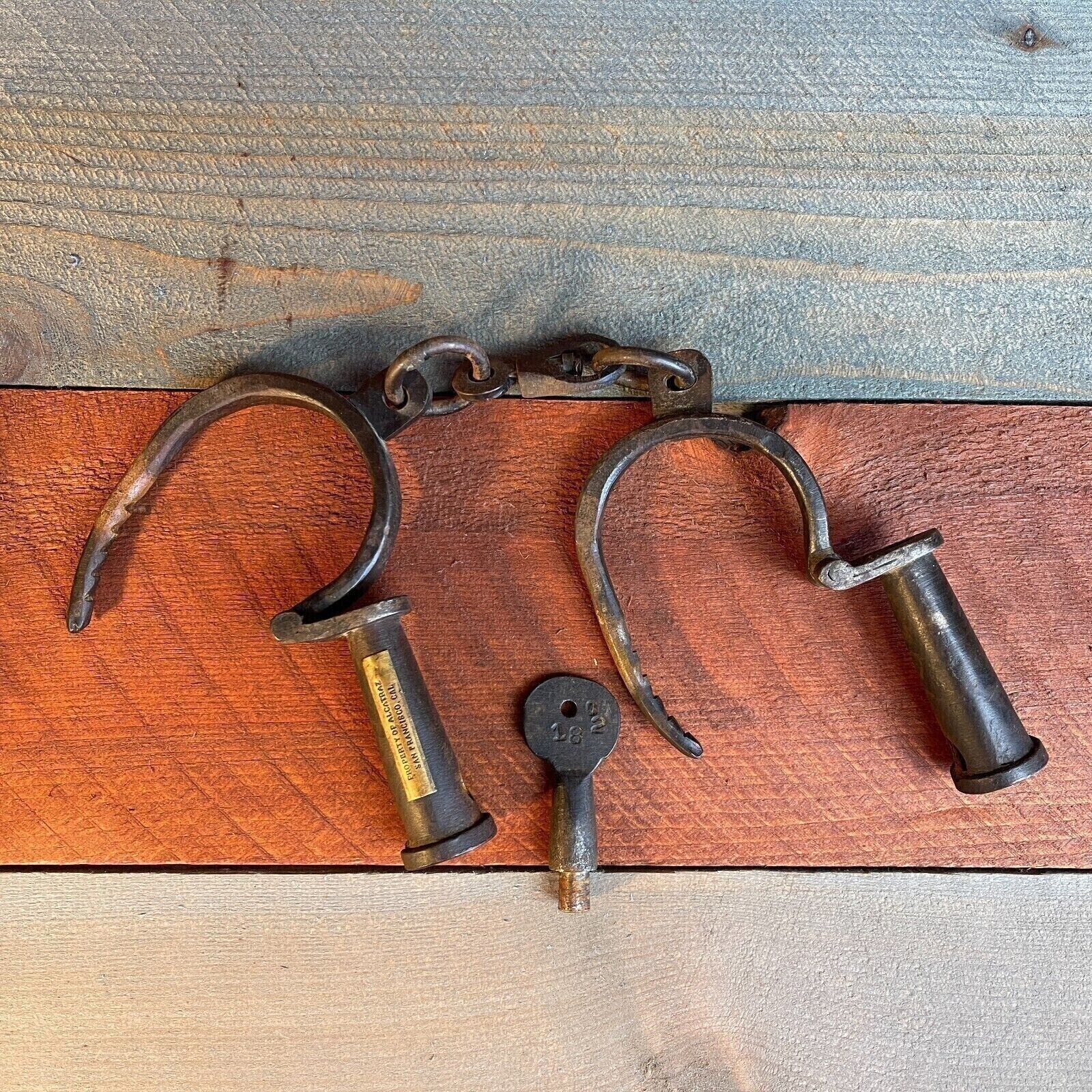 Vinatge Handcuffs' Property Of Alcatraz Adjustable Handcuffs Iron Key lot of 10