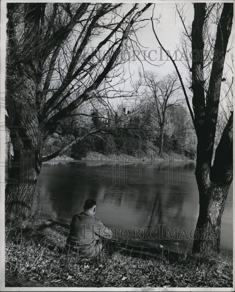 1946 Press Photo View of Hudson Boys Farm pond - cva74495