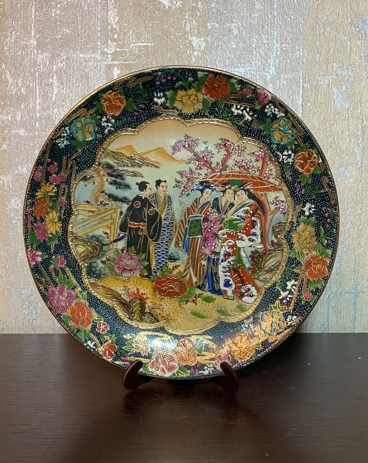 Royal Satsuma Art Plate with 3 Geishas 10\