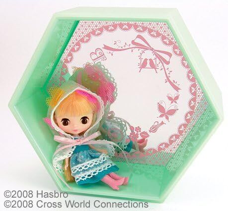 Petite Blythe Enchanted Little Lodge PBL-83 Fashion Doll E-Revolution Japan