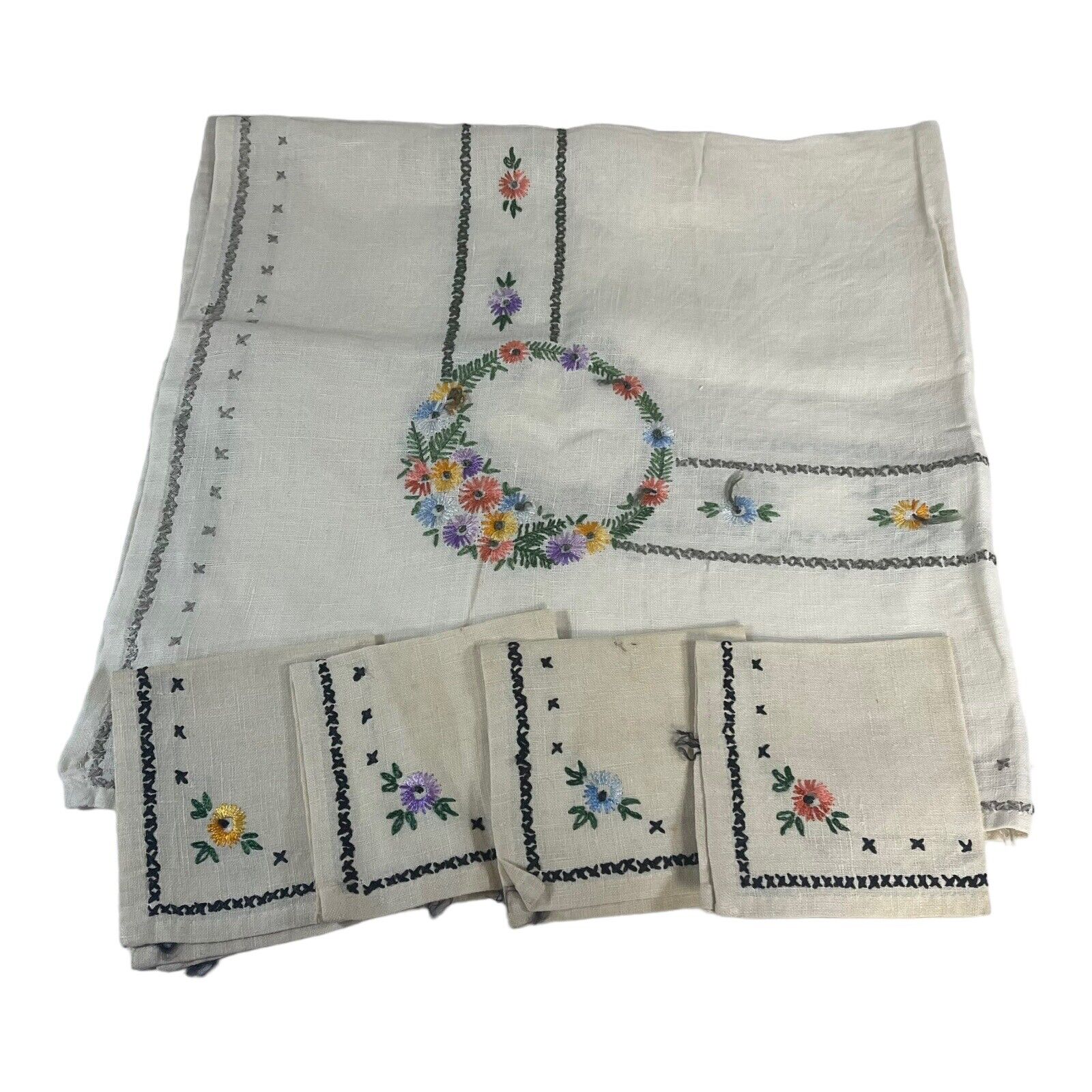 Vintage Small Victorian Tablecloth Embroidered 30” Napkins 4 Tea Linen Set