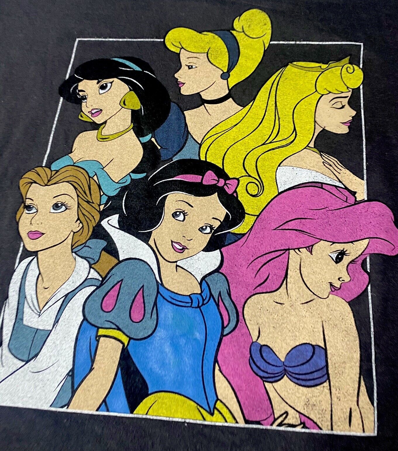 The Disney Princess T-Shirt Medium Snow White, Cinderella, Jasmine, Arie