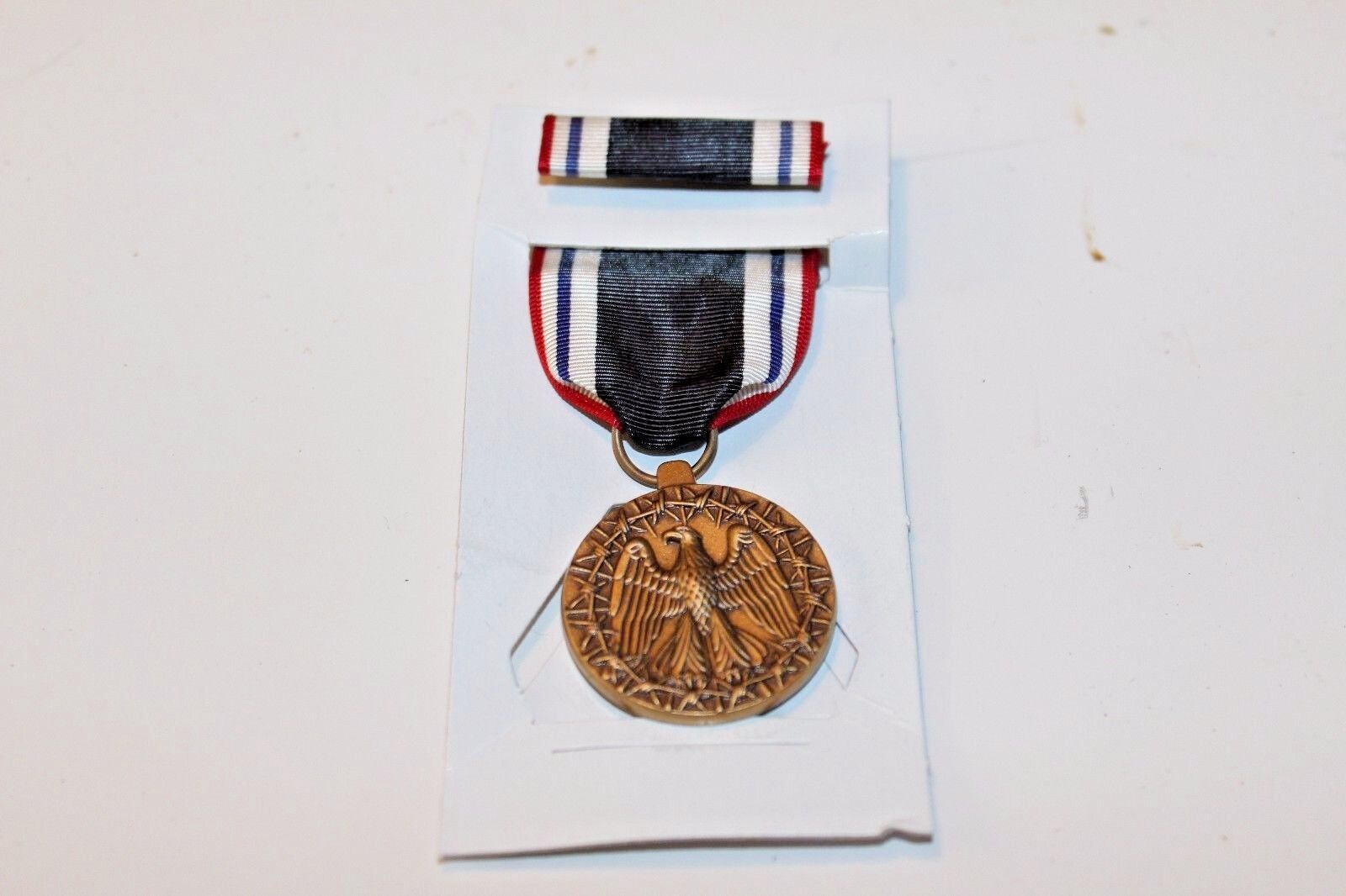 US Prisoner of War Medal with Ribbon in the Box #W11
