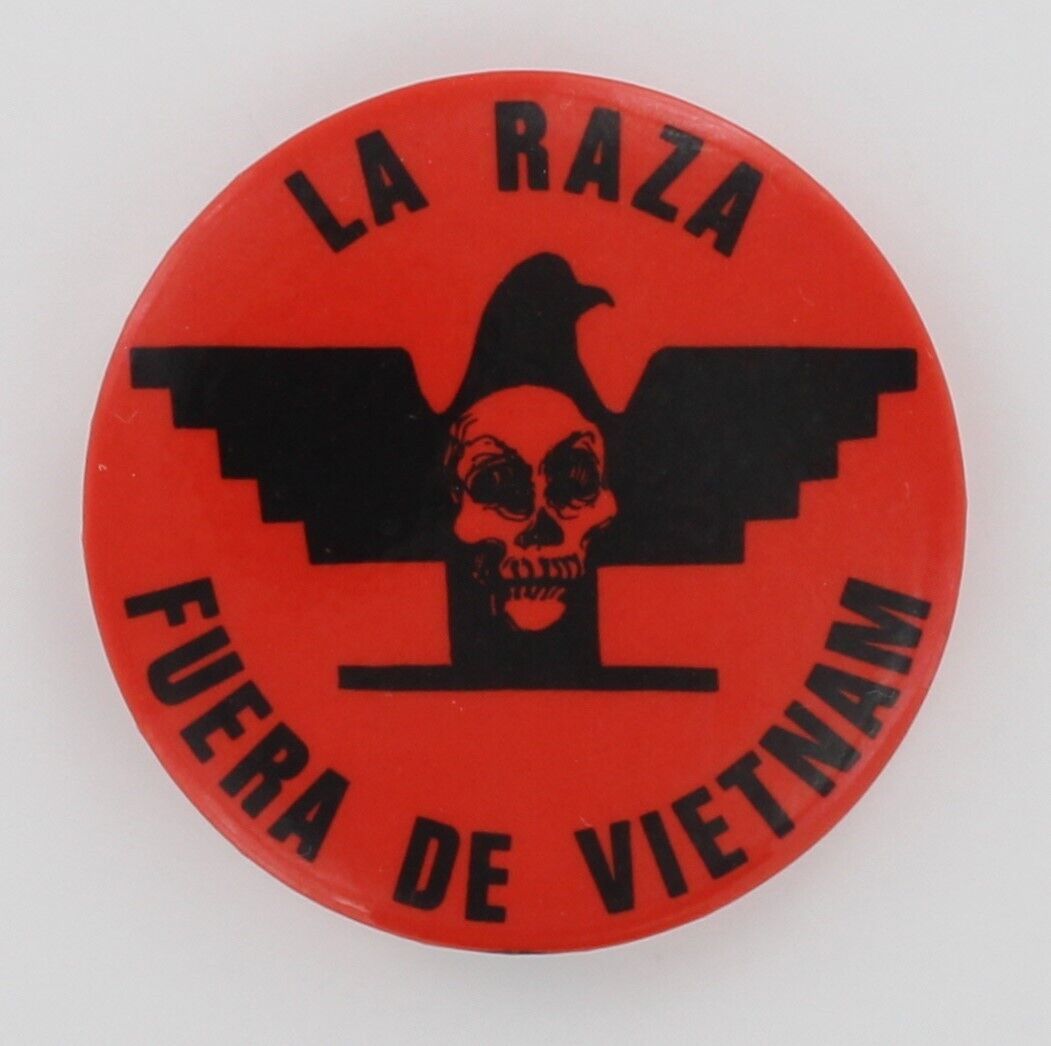 Chicano Vietnam War Protest Button 1966 La Raza Movement MAYO Brown Berets 1473