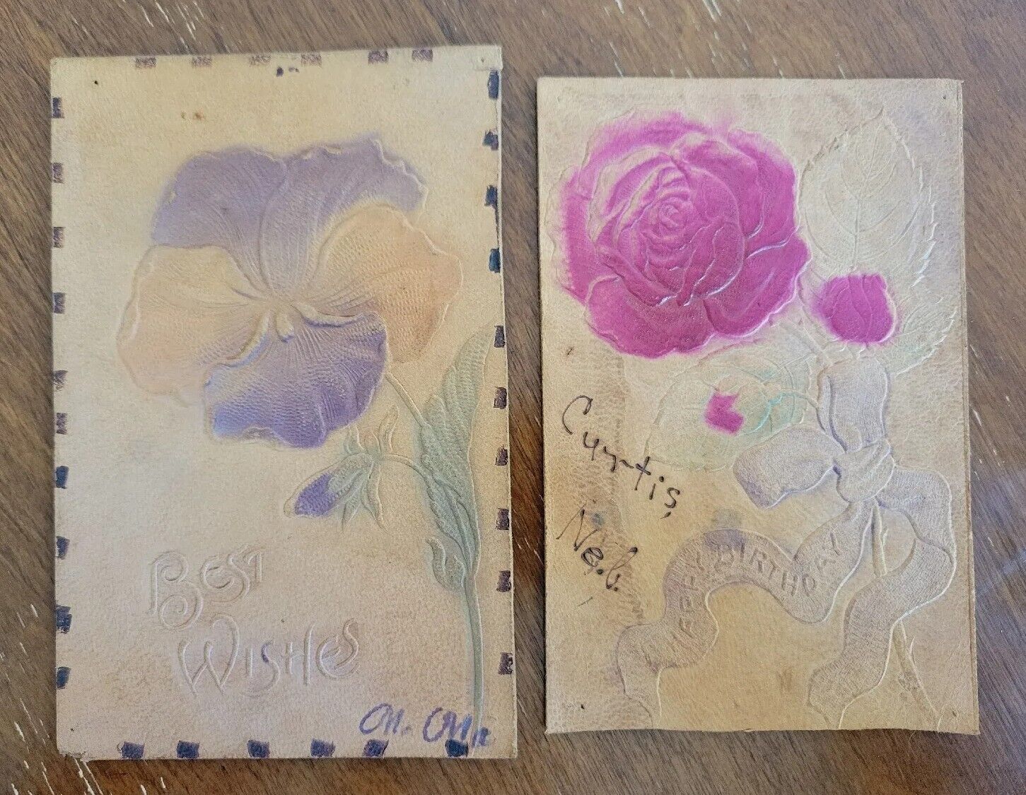 2 VINTAGE EARLY 1900’s Leather Postcard Floral Flowers 1 And 2 Cent Stamps 