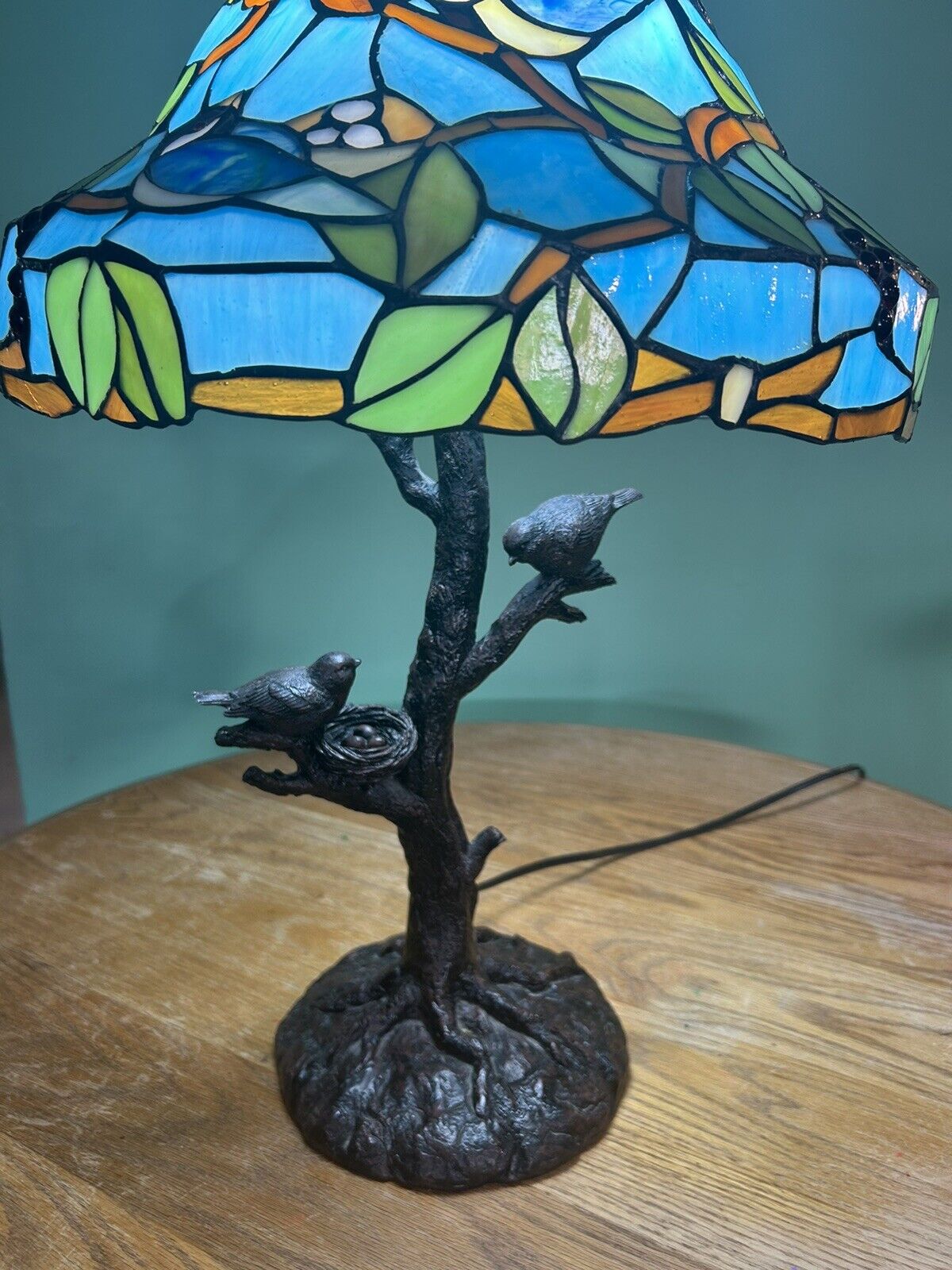 23” Cracker Barrel Stained Slag Glass Lamp Bluebirds Tiffany Style