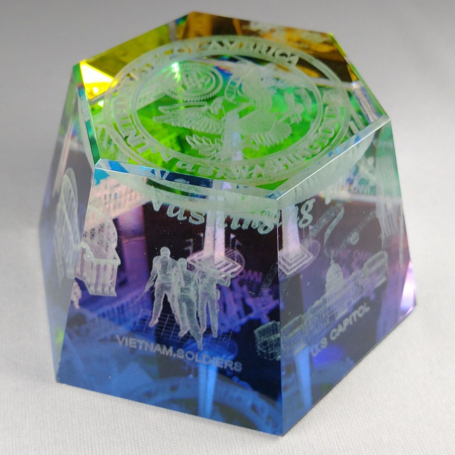 Washington DC White House Paperweight Crystal Prism Acrylic Multicolor Monument
