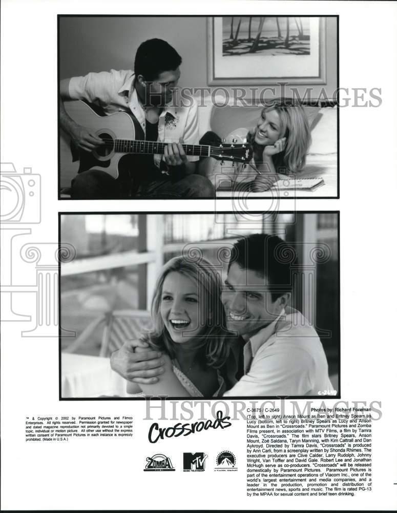 2002 Press Photo Anson Mount and Brittney Spears star in the film \