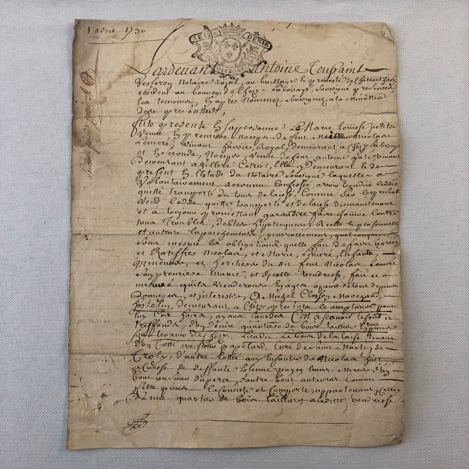 Antique Hand Written French Document Dated 1730 Beautiful Early Letter