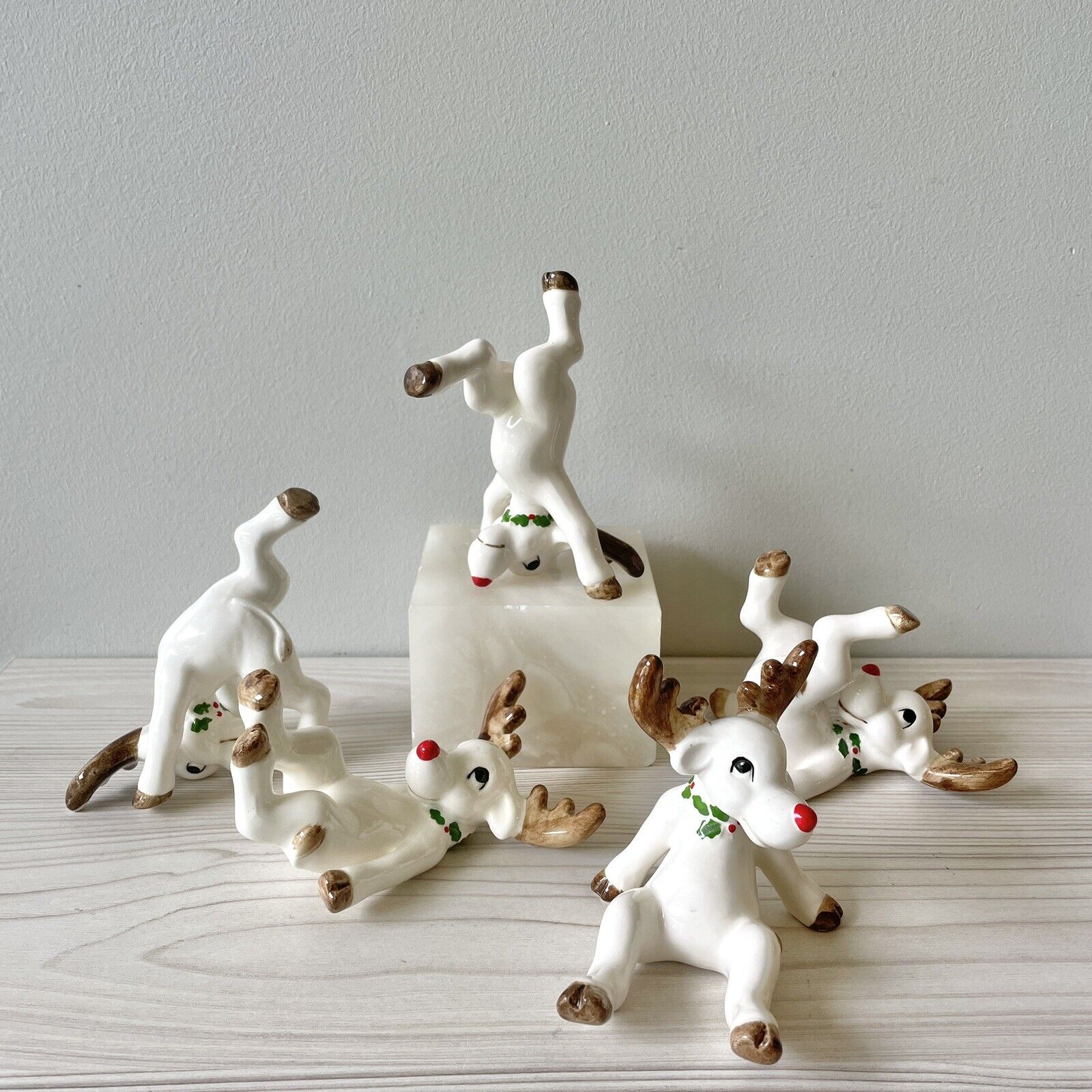 Vintage 1976 Set Of 5 Fitz & Floyd Ceramic Tumbling Reindeer Christmas Japan