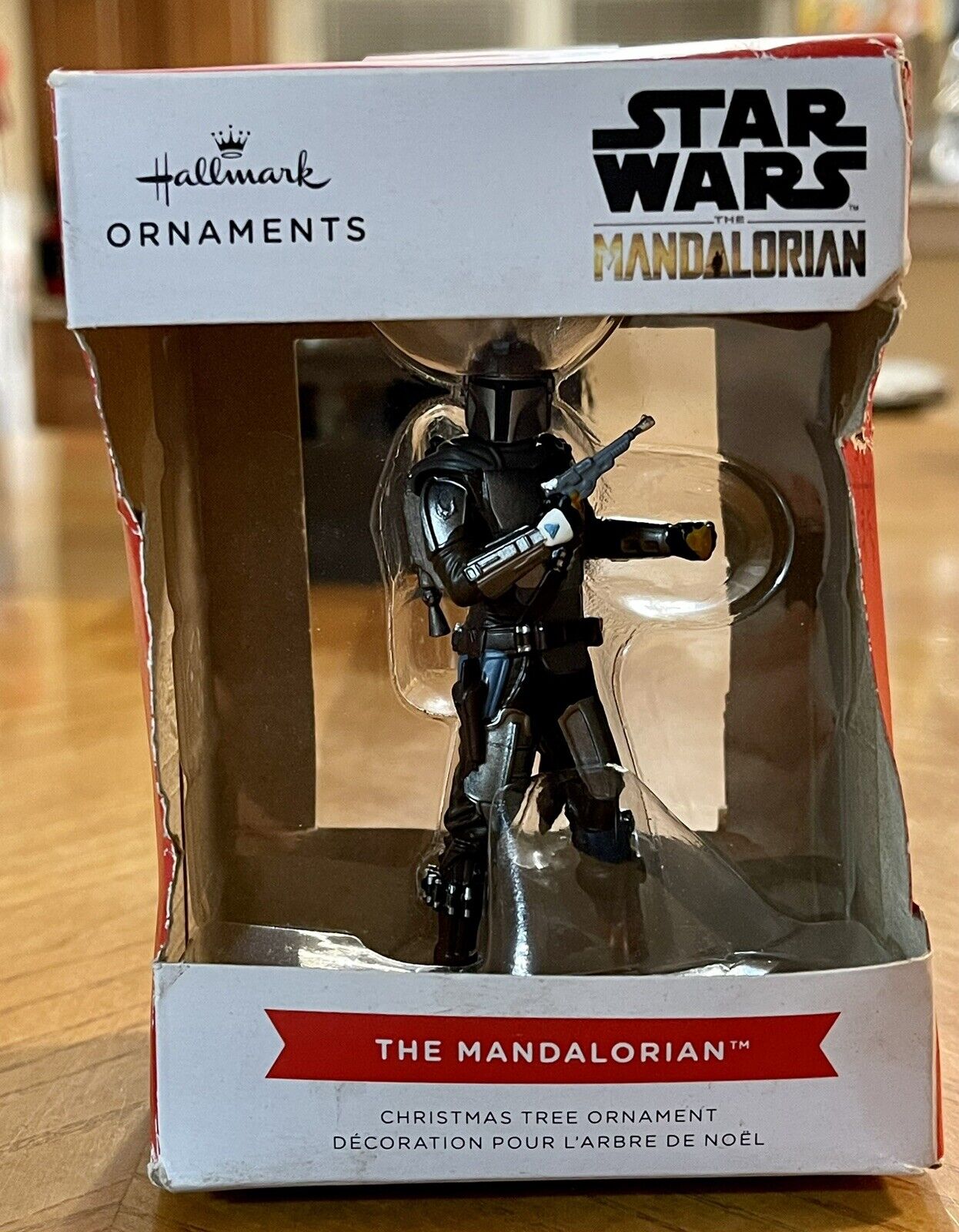 New Hallmark Star Wars: The Mandalorian Ornament (damaged box) G8