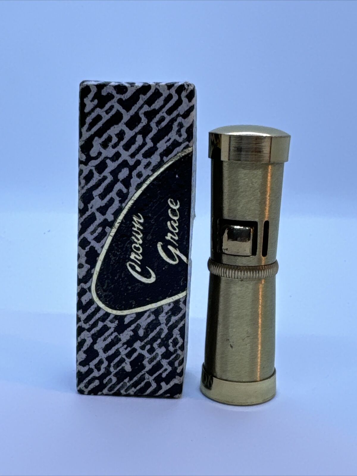 Crown Grace Lighter Round Squeeze Gold Tone Vintage Japan