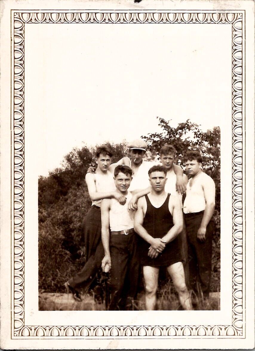 Beefcake Muscular Man with his Feminine Gay Friends 1920s Vintage Photo Gay Int