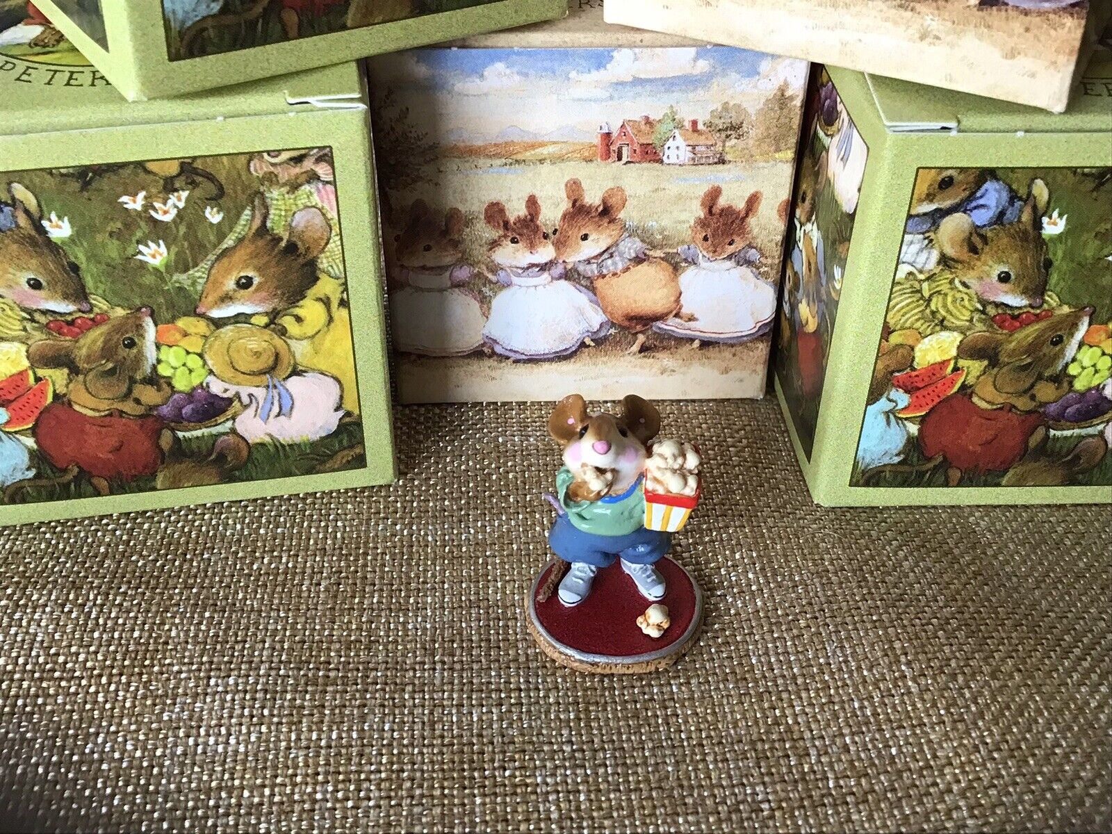 Wee Forest Folk M-288 Mousies Popcorn (retired 2007)