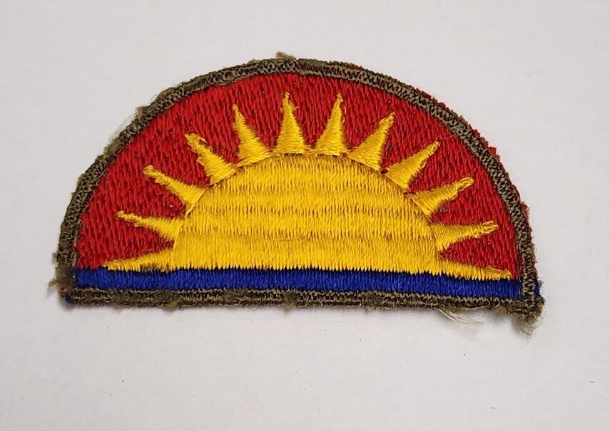 WWII 41st Infantry Division US Army Patch Cut Edge Snowy back Original