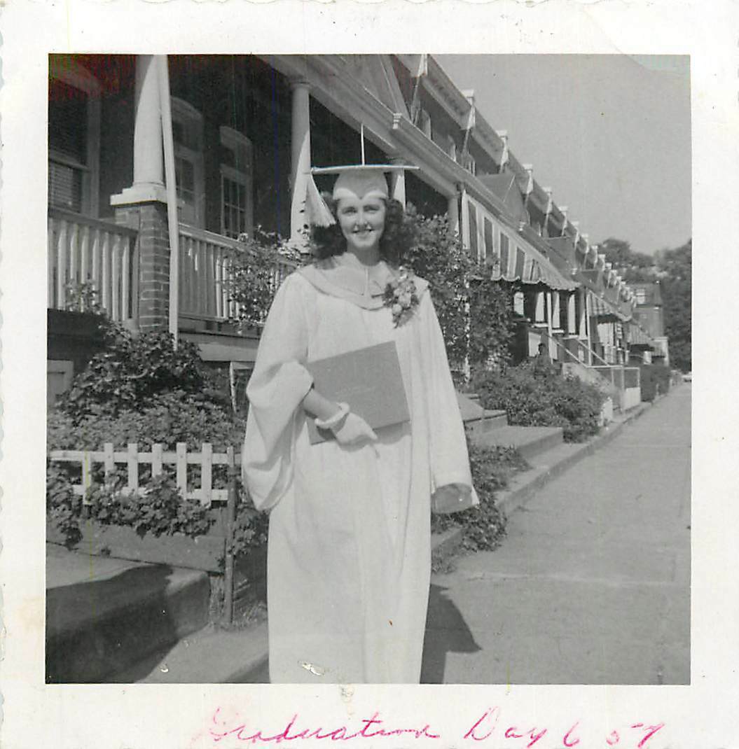vintage SNAPSHOT Young Woman Graduation 1957 Cap and Gown City Townhouse Rowhome