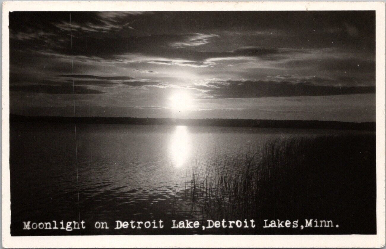 1940s DETROIT LAKES Minnesota RPPC Photo Postcard \