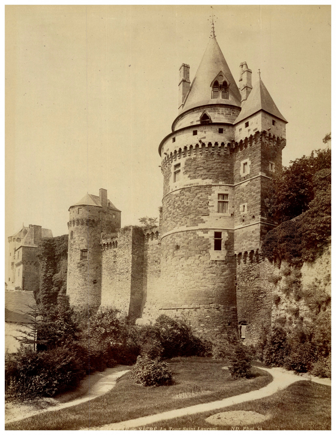 France, Vitré, Château de Vitré Vintage print, Albumin Print 27.5x21  