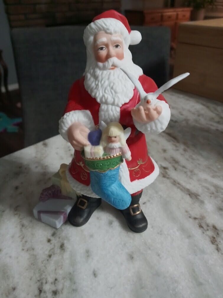 The Lenox 2000 Santa Claus Dove & Stocking Figurine Christmas Porcelain Limited
