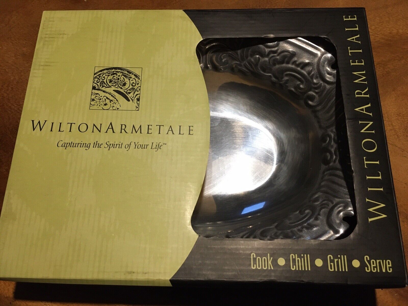 Wilton Armetale Flutes and Pearls Medium Oval Serving Bowl NEW Stamped RWP