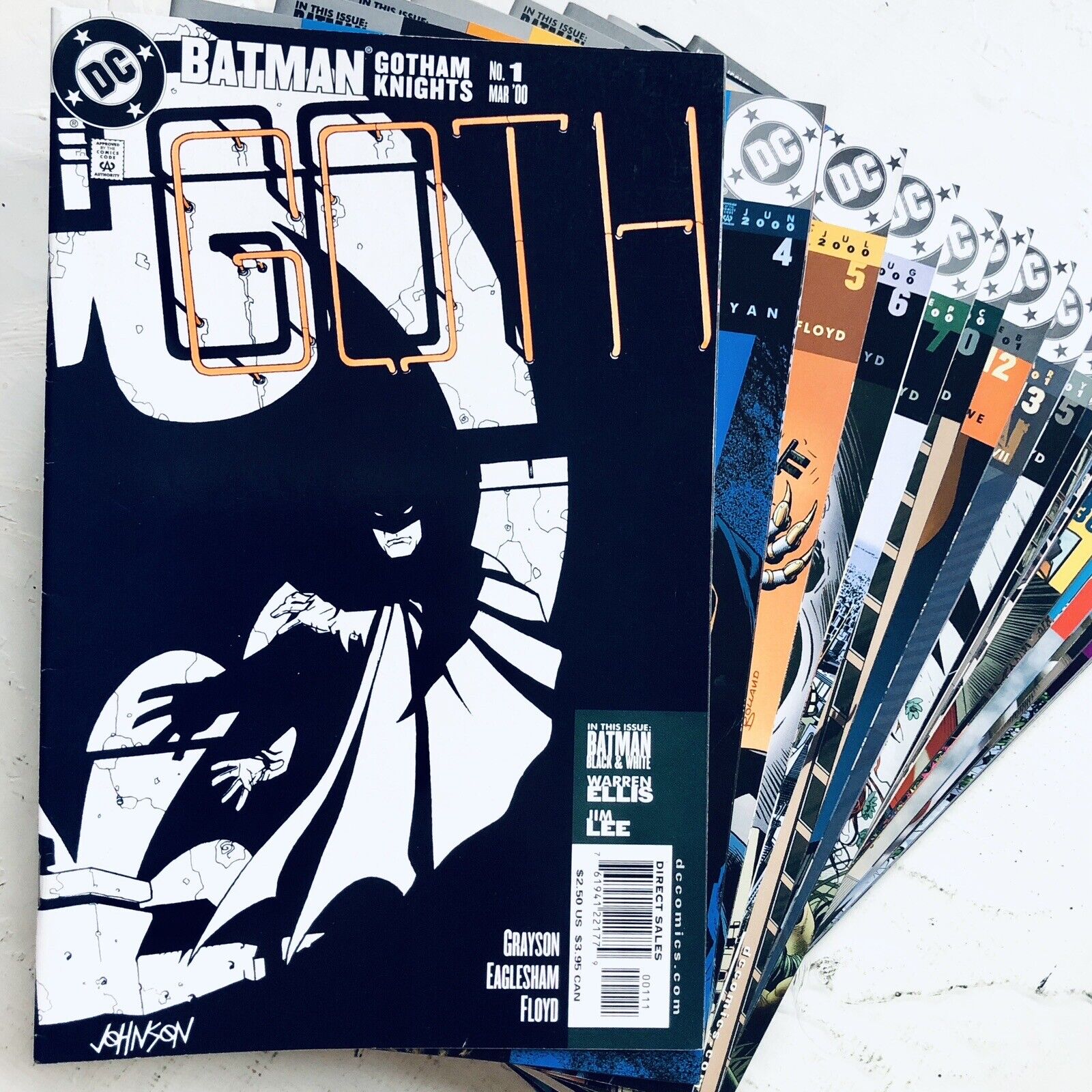Batman: Gotham Knights Lot of 23 ||| Details in Description || Brian Bolland