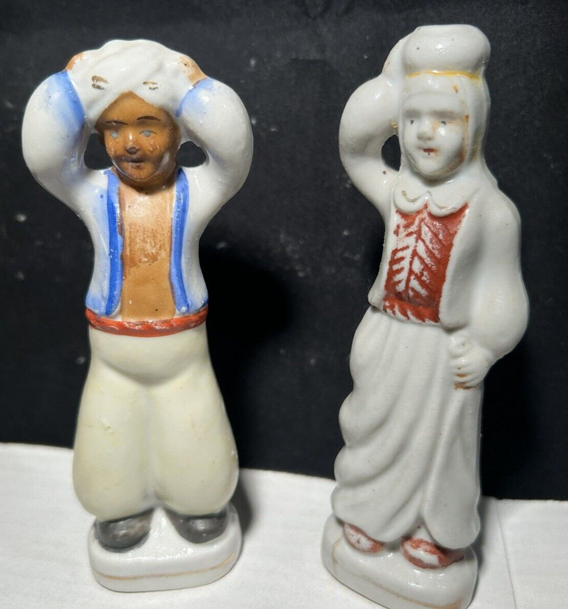 Two Porcelain Figuerines Arabian Costumes Man & Woman 5\