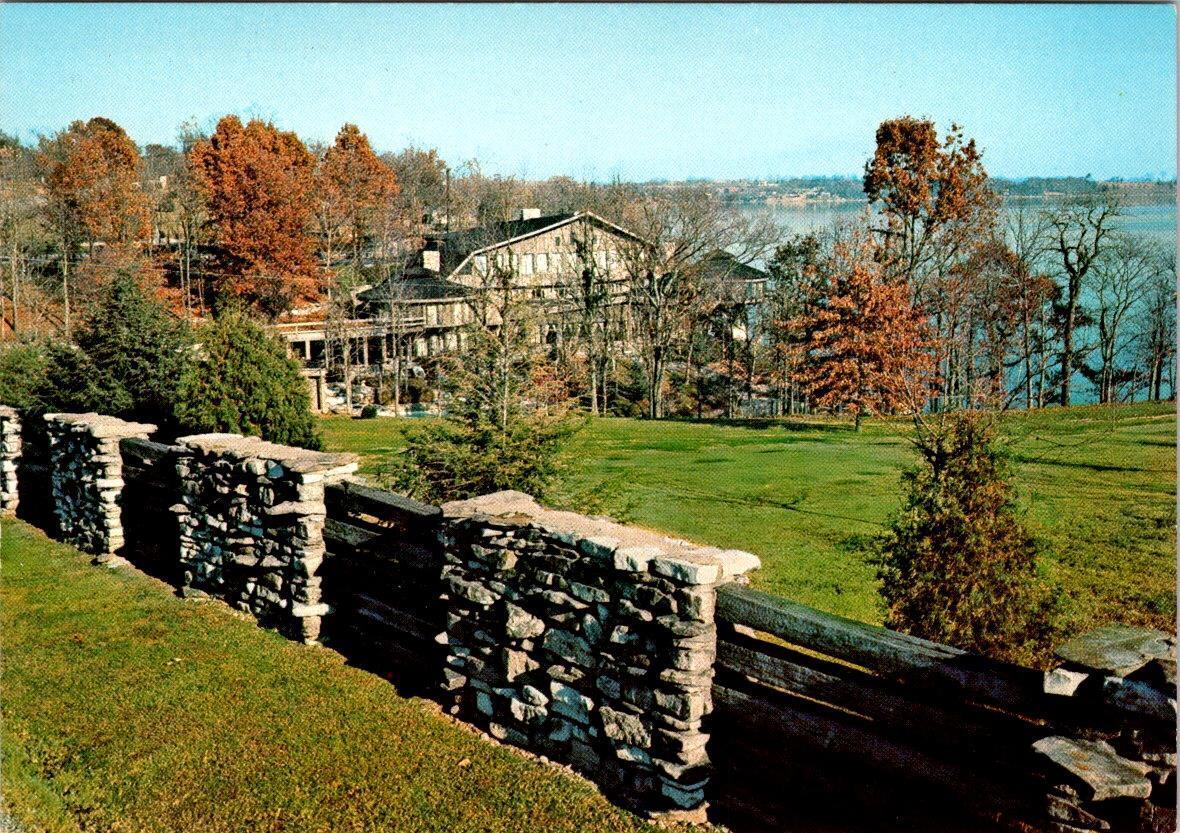 Hendersonville, TN Tennessee  HOME Of SINGER JOHNNY CASH Sumner Co  4X6 Postcard