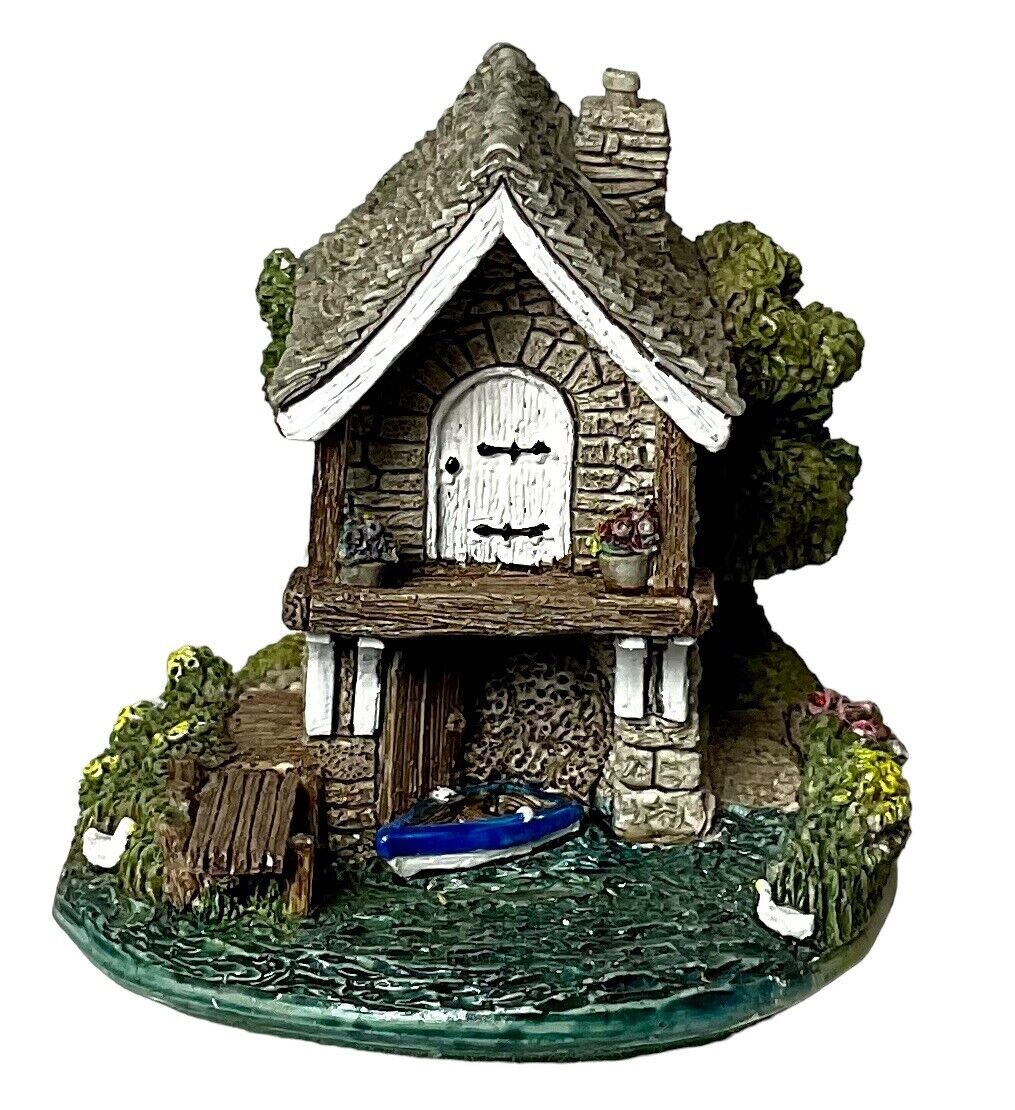 Lilliput Lane. Ullswater Boat House-The British Collection. L2254.#No Deeds /Box