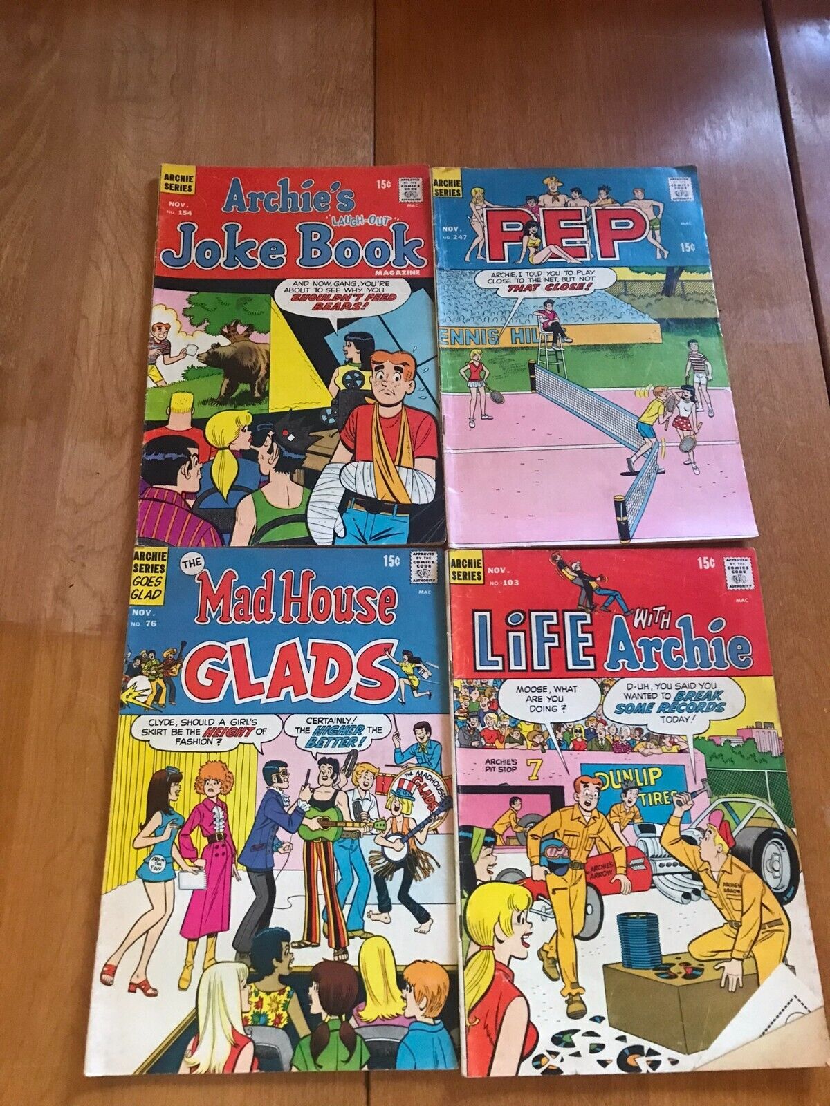 4 vintage Archie\'s comic books - PEP, Joke Book, The Mad House Glads 1970